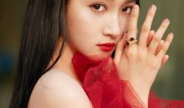 最新吃瓜爆料关晓彤,甜蜜恋情引网友热议